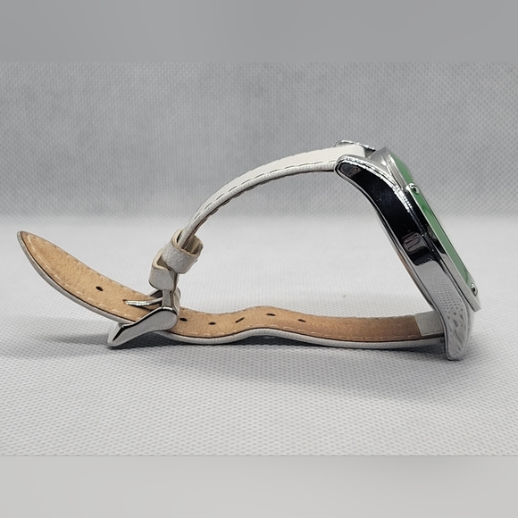 ANNE KLEIN Vintage Ladies Watch - Picture 2 of 12